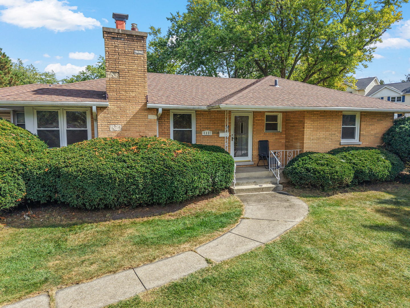 4831 Florence Avenue, Downers Grove, IL 60515