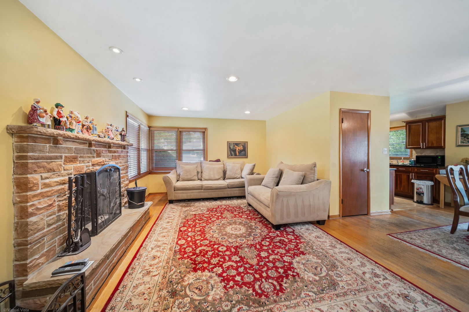 4831 Florence Avenue, Downers Grove, IL 60515