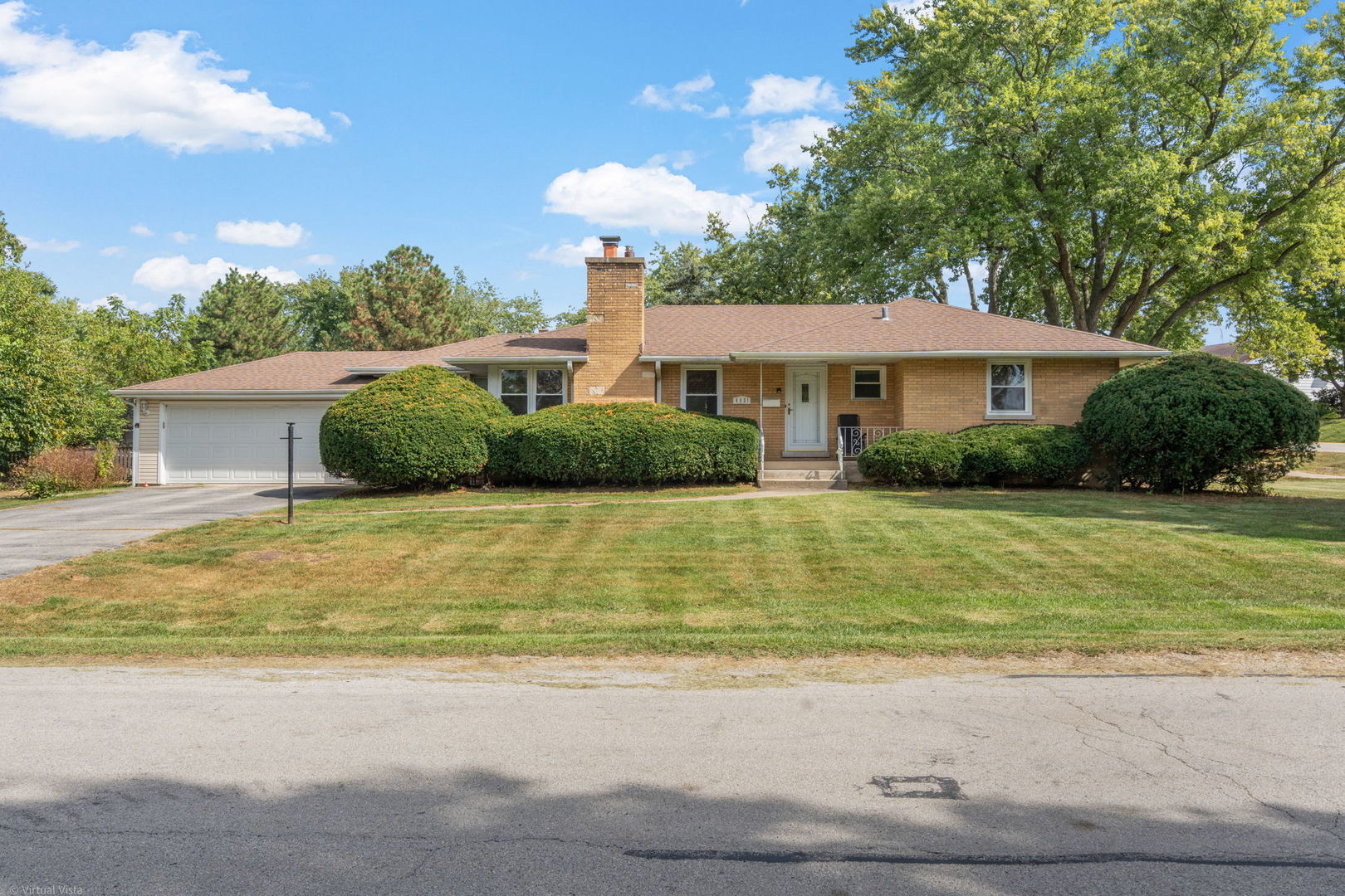 4831 Florence Avenue, Downers Grove, IL 60515
