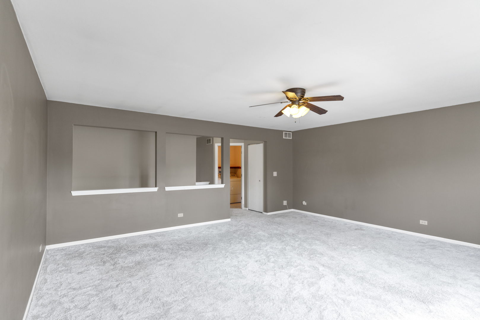 6558 Marble Lane, Carpentersville, IL 60110