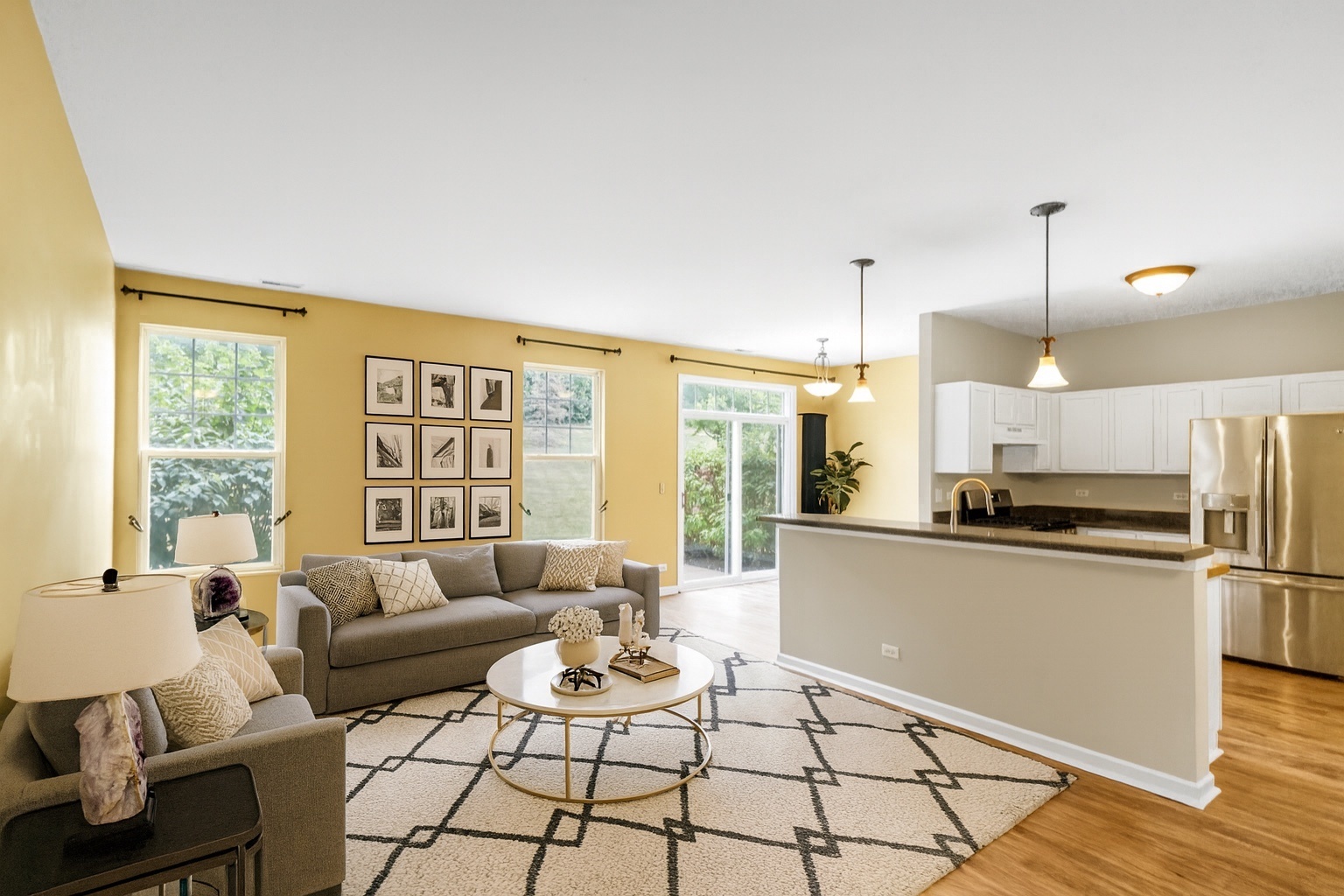 6558 Marble Lane, Carpentersville, IL 60110