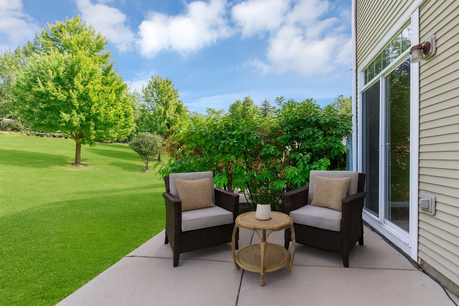 6558 Marble Lane, Carpentersville, IL 60110