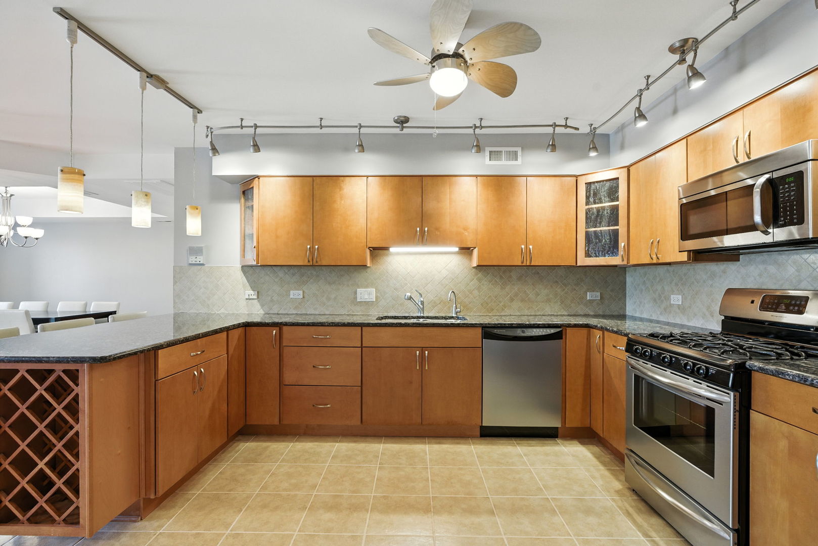 3535 N HARLEM Avenue #301, Chicago, IL 60634