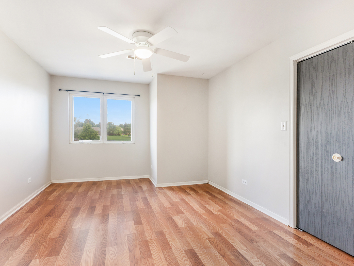 2433 Caton Crest Court, Crest Hill, IL 60403