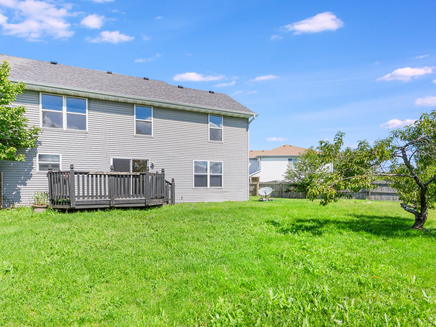 2433 Caton Crest Court, Crest Hill, IL 60403
