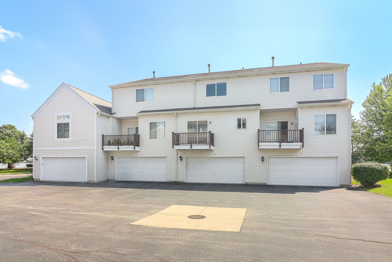 101 Enclave Circle #C, Bolingbrook, IL 60440