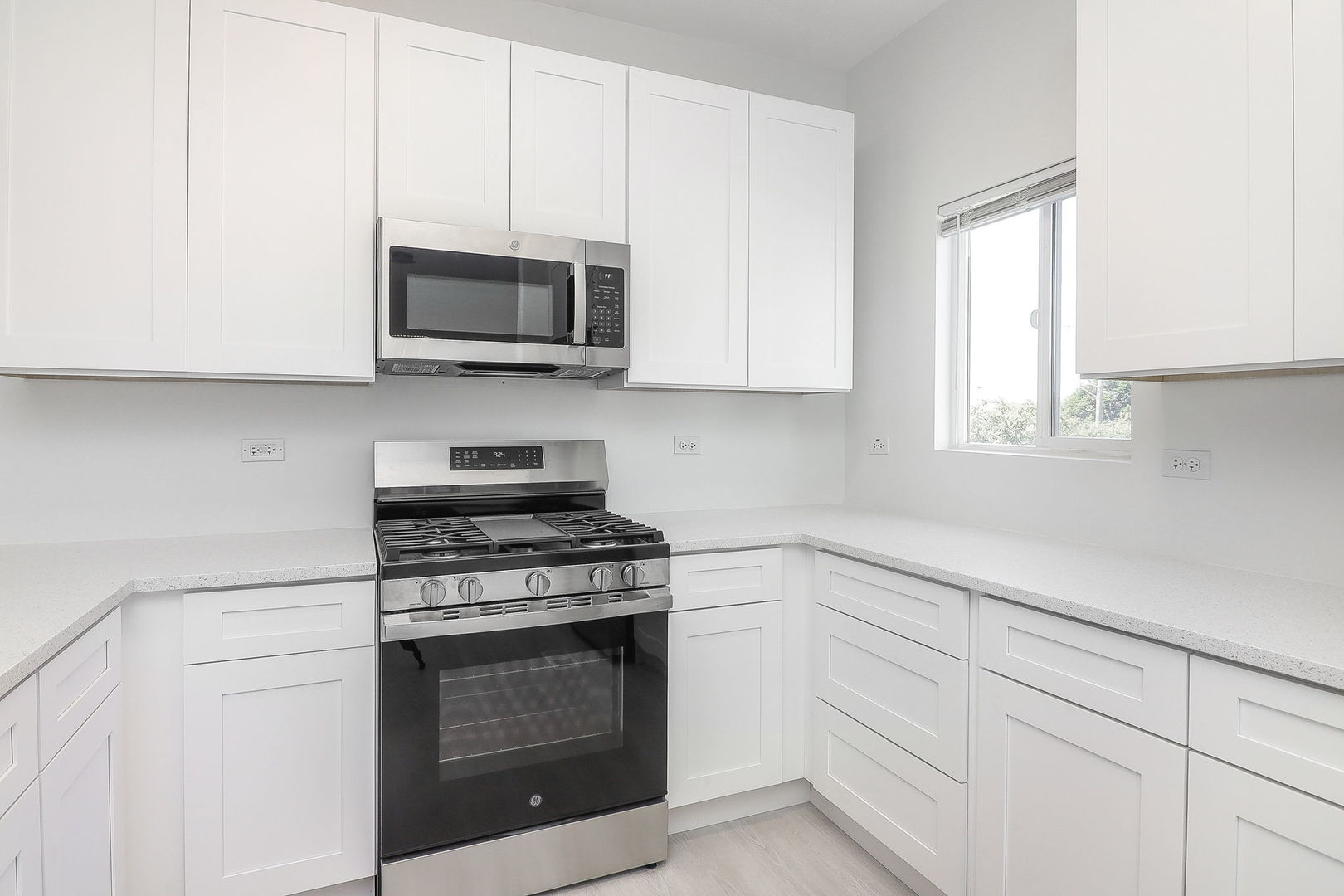 101 Enclave Circle #C, Bolingbrook, IL 60440