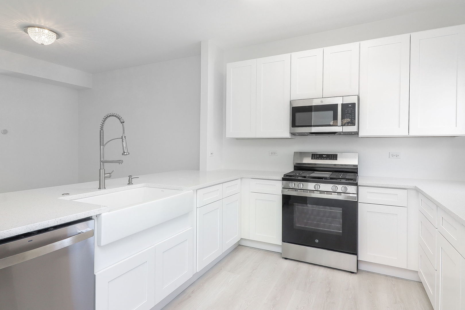 101 Enclave Circle #C, Bolingbrook, IL 60440