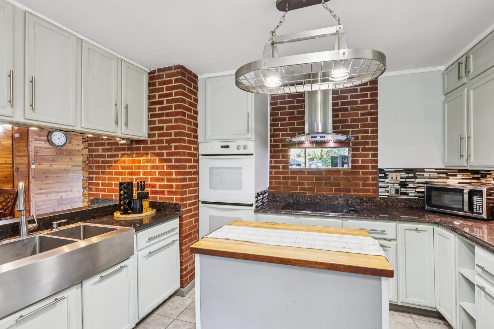 3N050 Timberline Drive, West Chicago, IL 60185