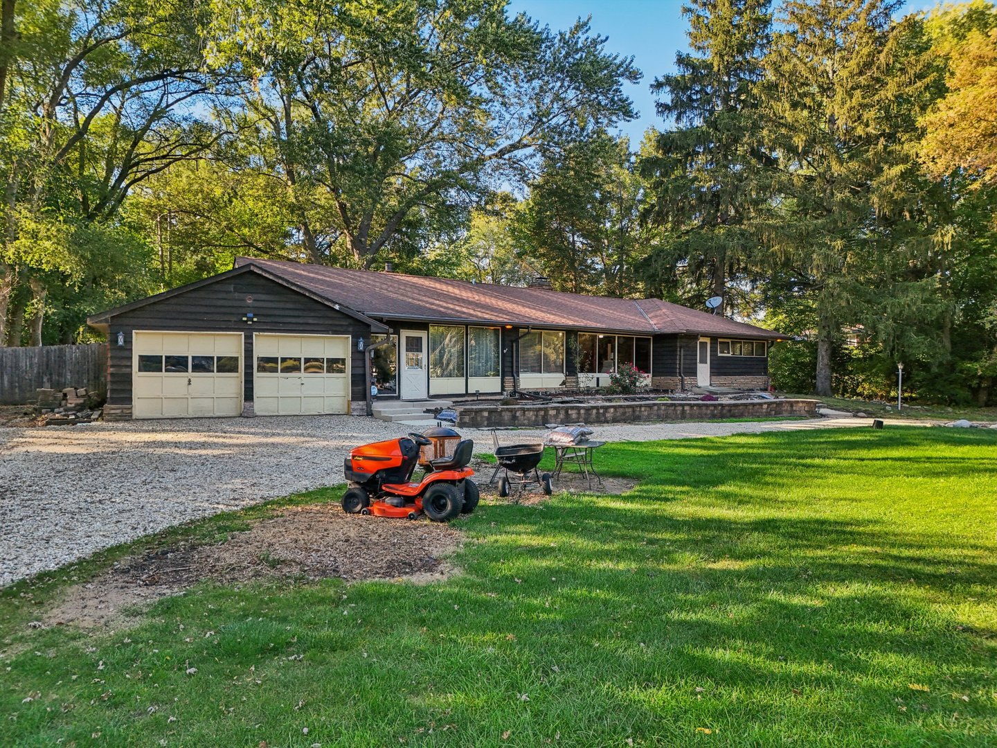 3N050 Timberline Drive, West Chicago, IL 60185