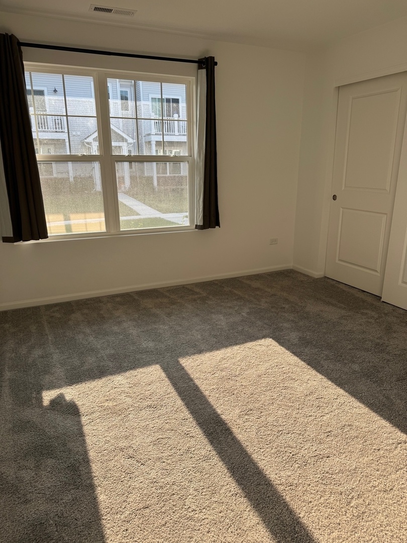 4347 Chelsea Manor Circle #4347, Aurora, IL 60504