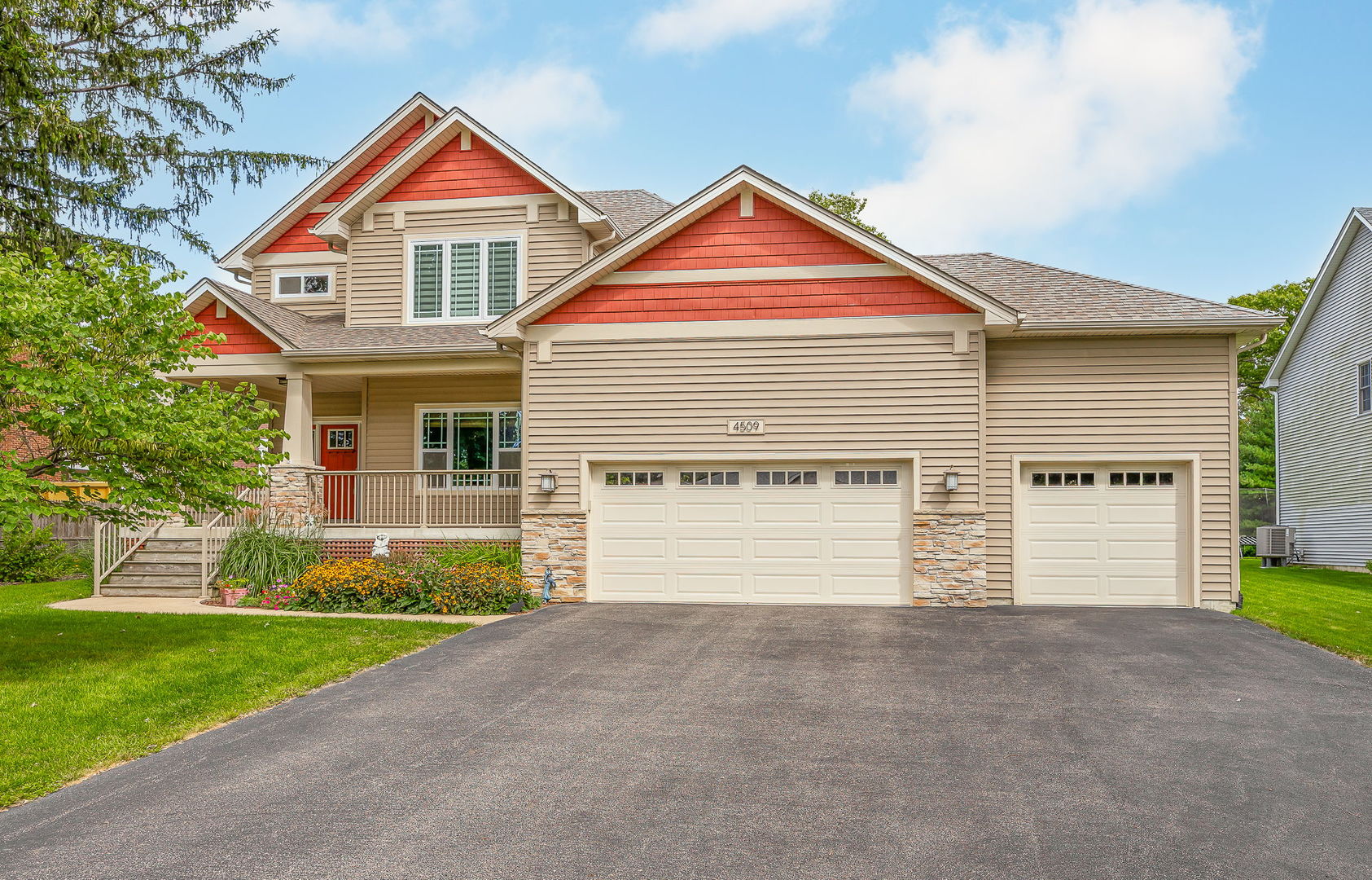 4509 Winchester Avenue, Lisle, IL 60532