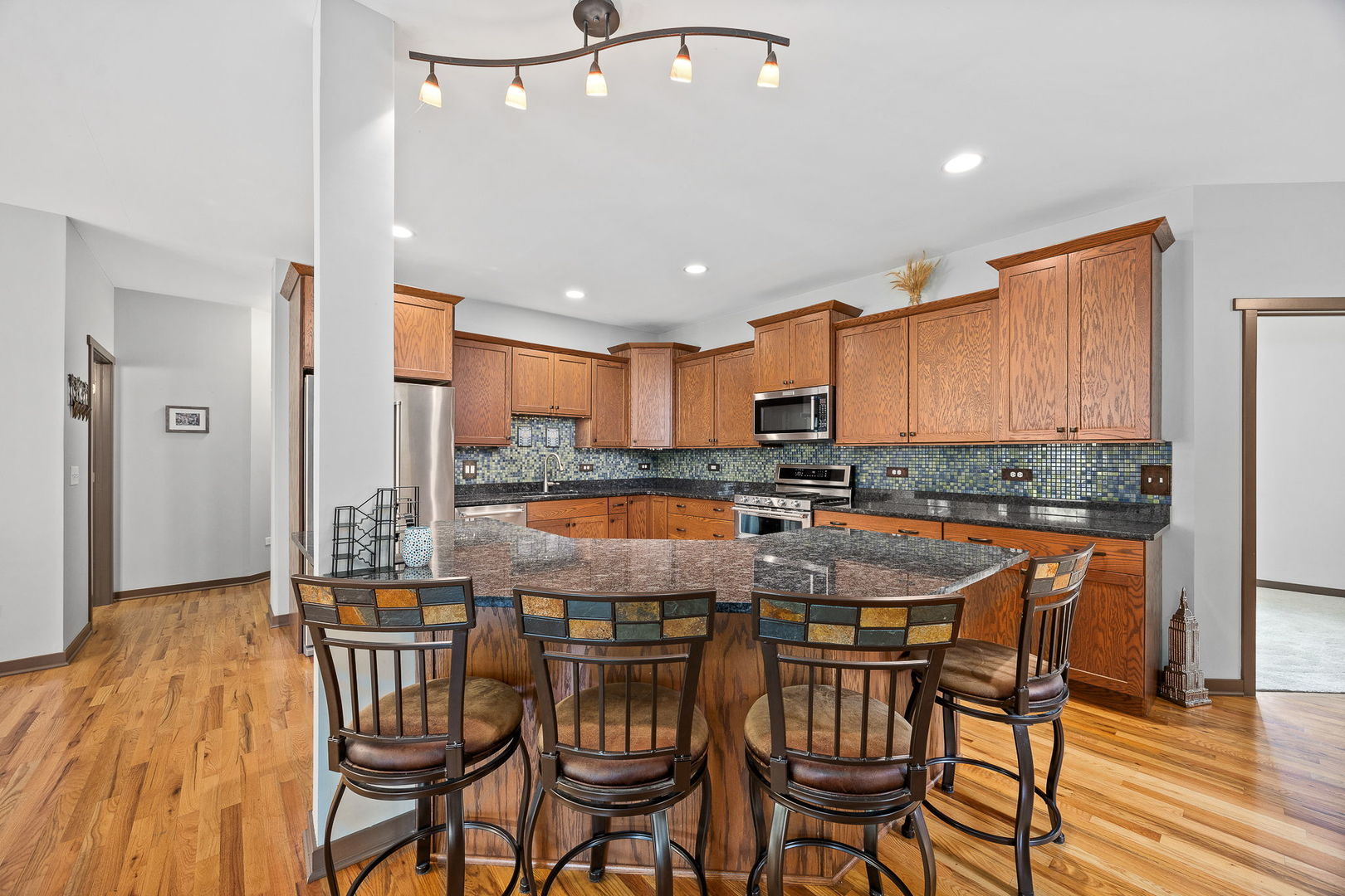 4509 Winchester Avenue, Lisle, IL 60532
