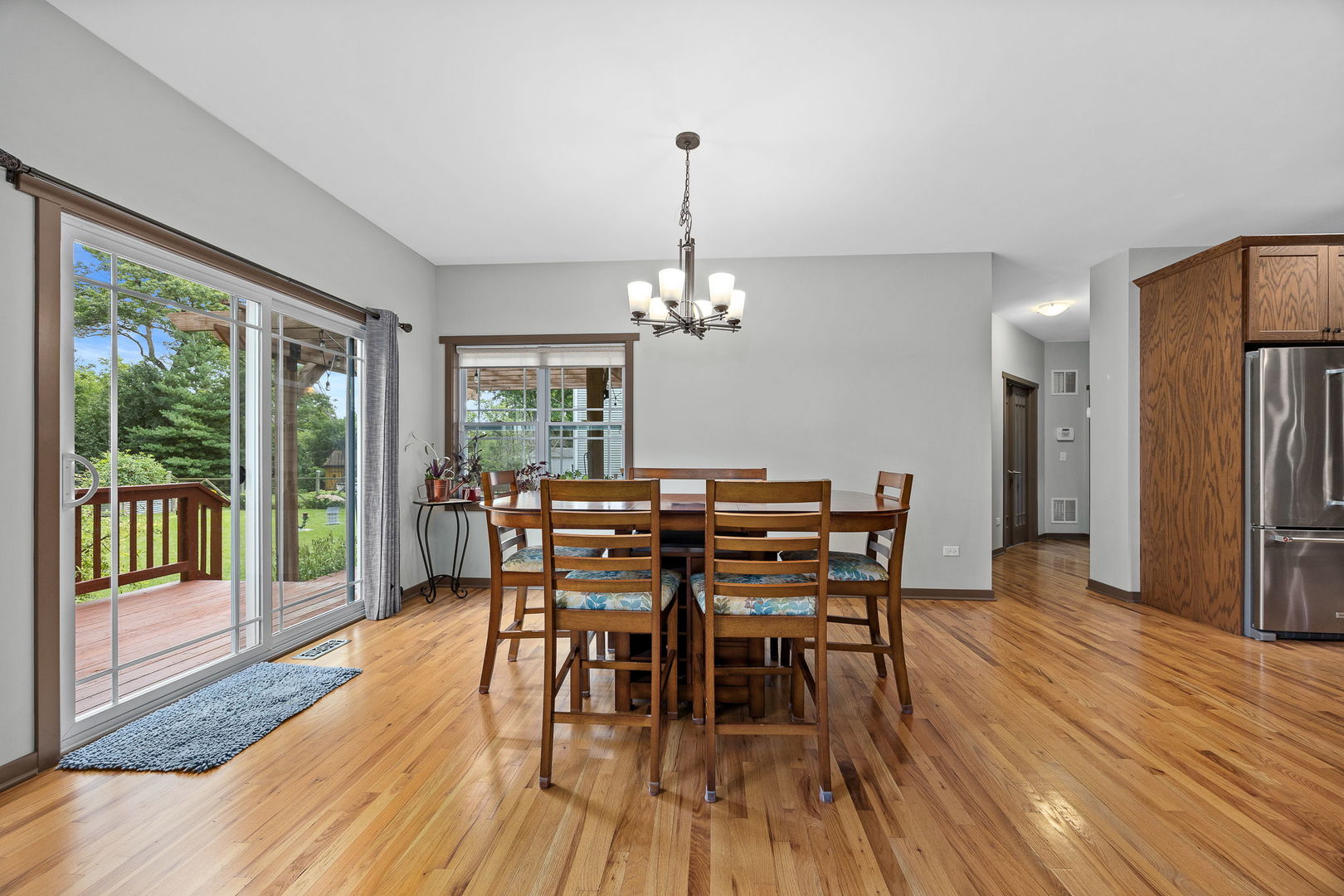 4509 Winchester Avenue, Lisle, IL 60532