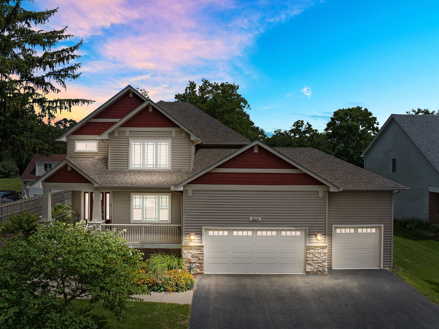 4509 Winchester Avenue, Lisle, IL 60532