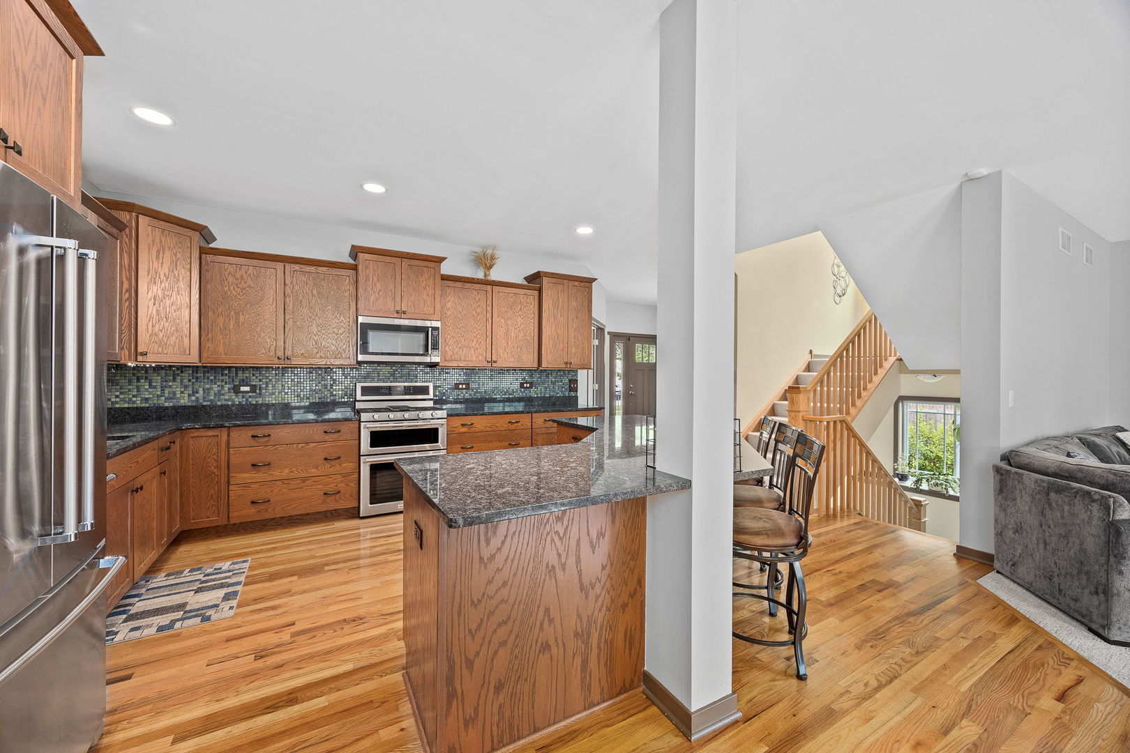 4509 Winchester Avenue, Lisle, IL 60532