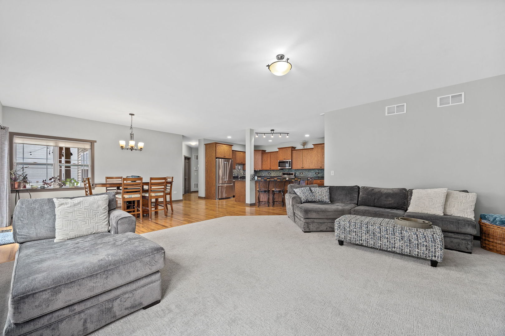 4509 Winchester Avenue, Lisle, IL 60532