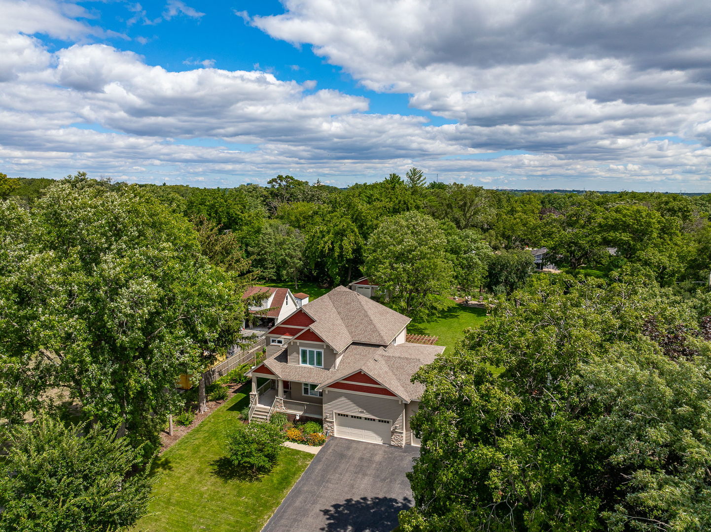 4509 Winchester Avenue, Lisle, IL 60532