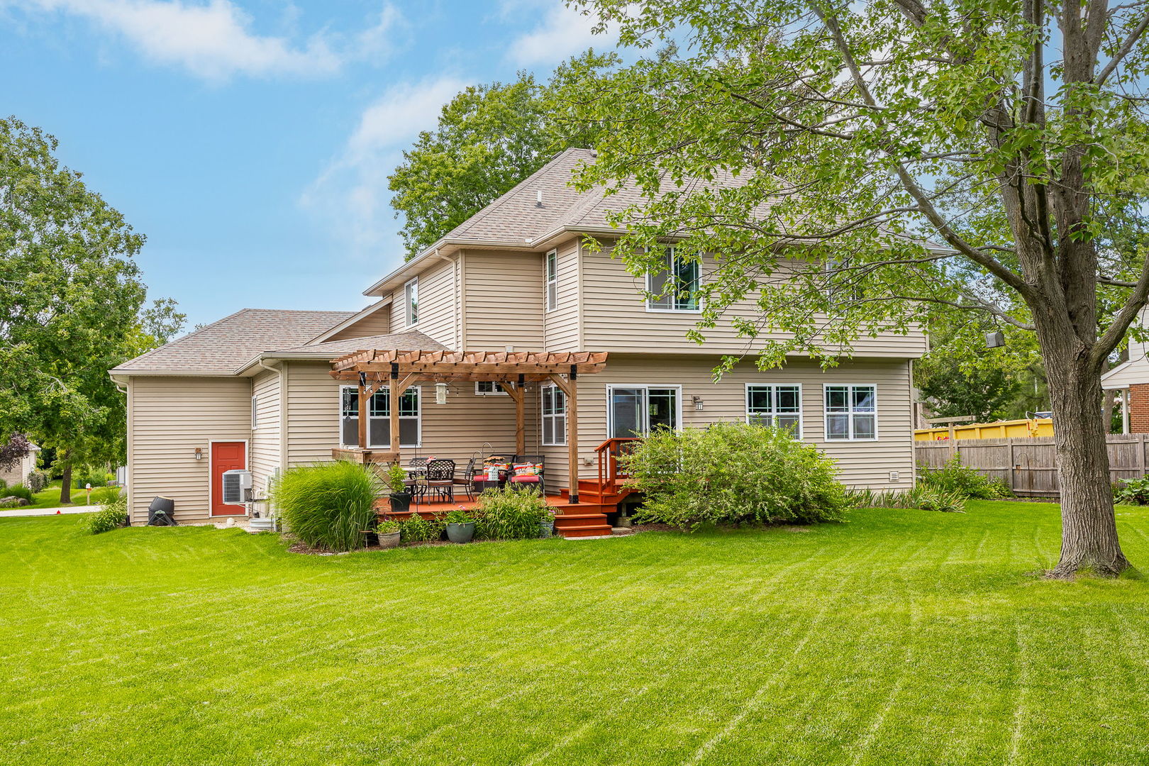 4509 Winchester Avenue, Lisle, IL 60532