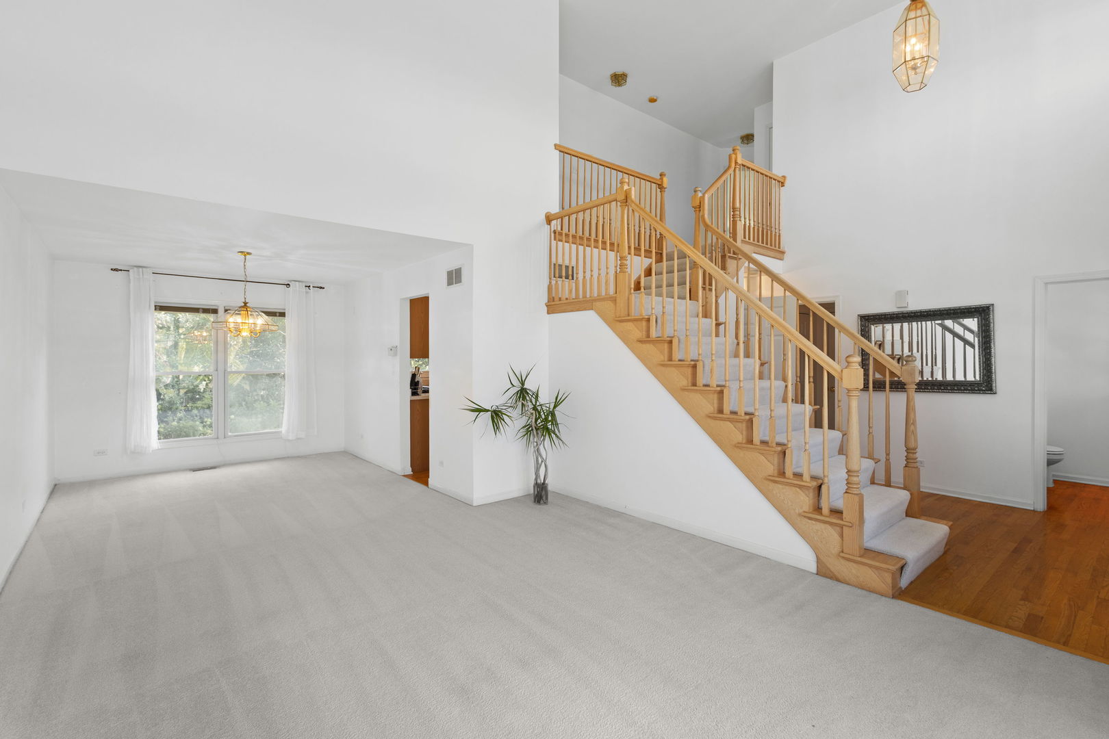 1405 Prairie Crossing Drive, West Chicago, IL 60185