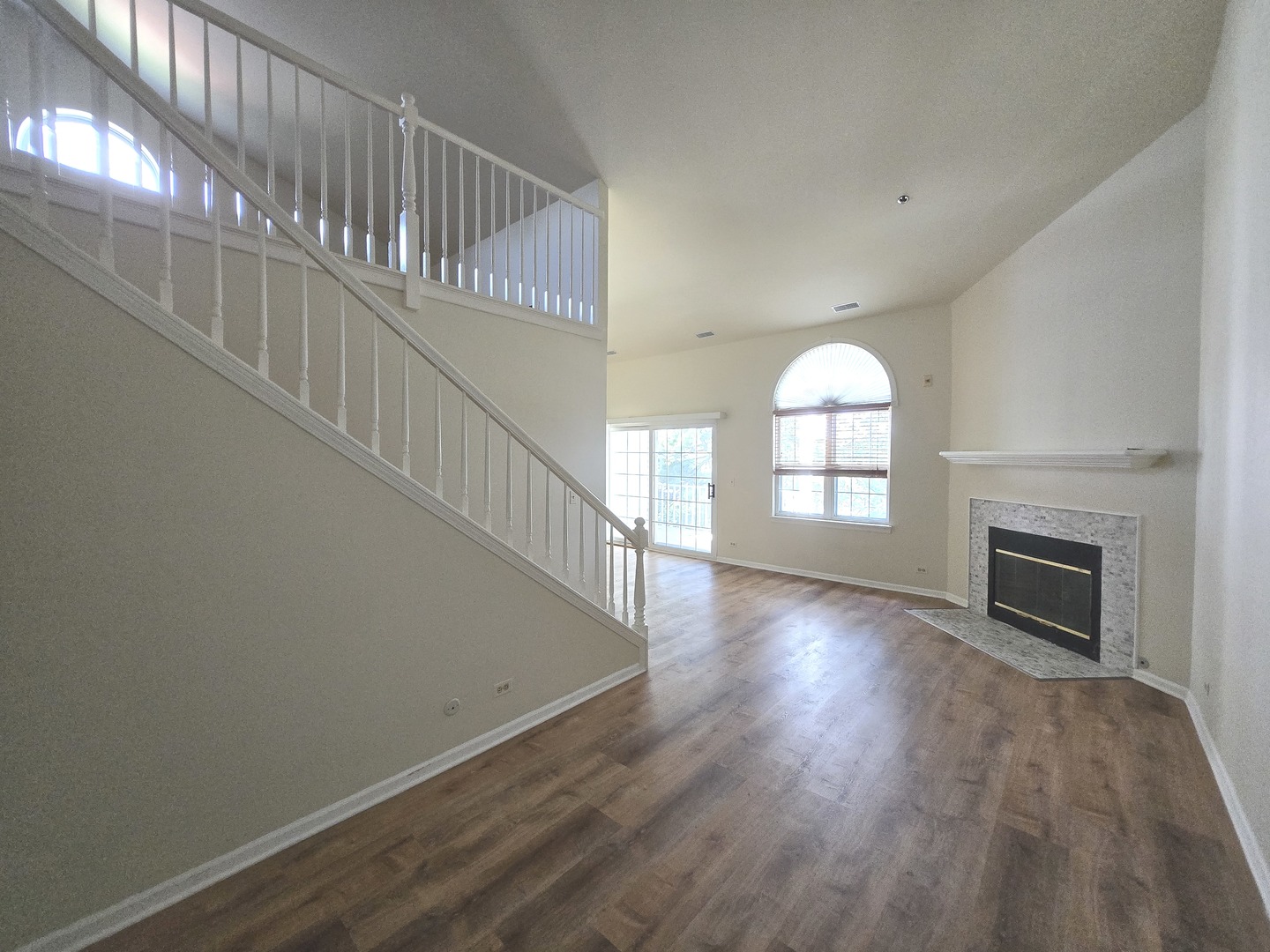 5S455 Scots Drive #8G, Naperville, IL 60563
