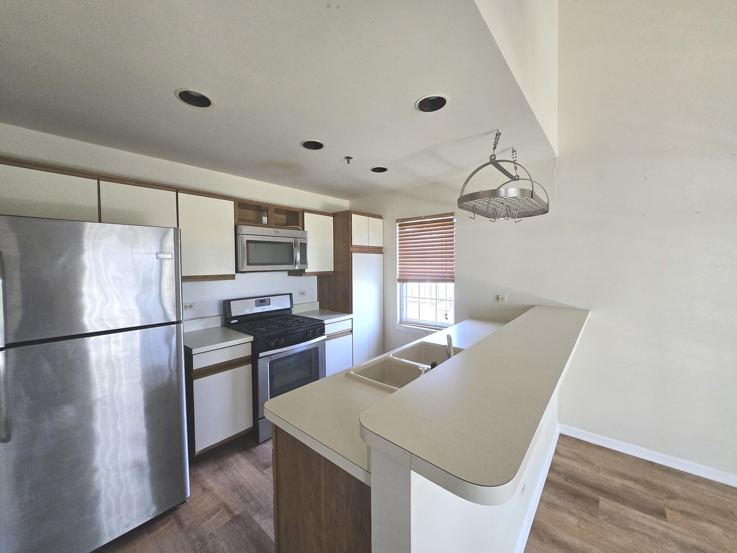 5S455 Scots Drive #8G, Naperville, IL 60563