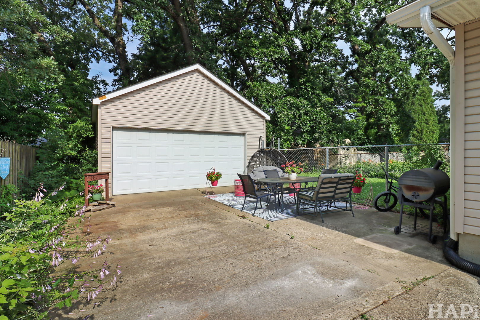 104 Oak Knoll Drive, Lake Villa, IL 60046