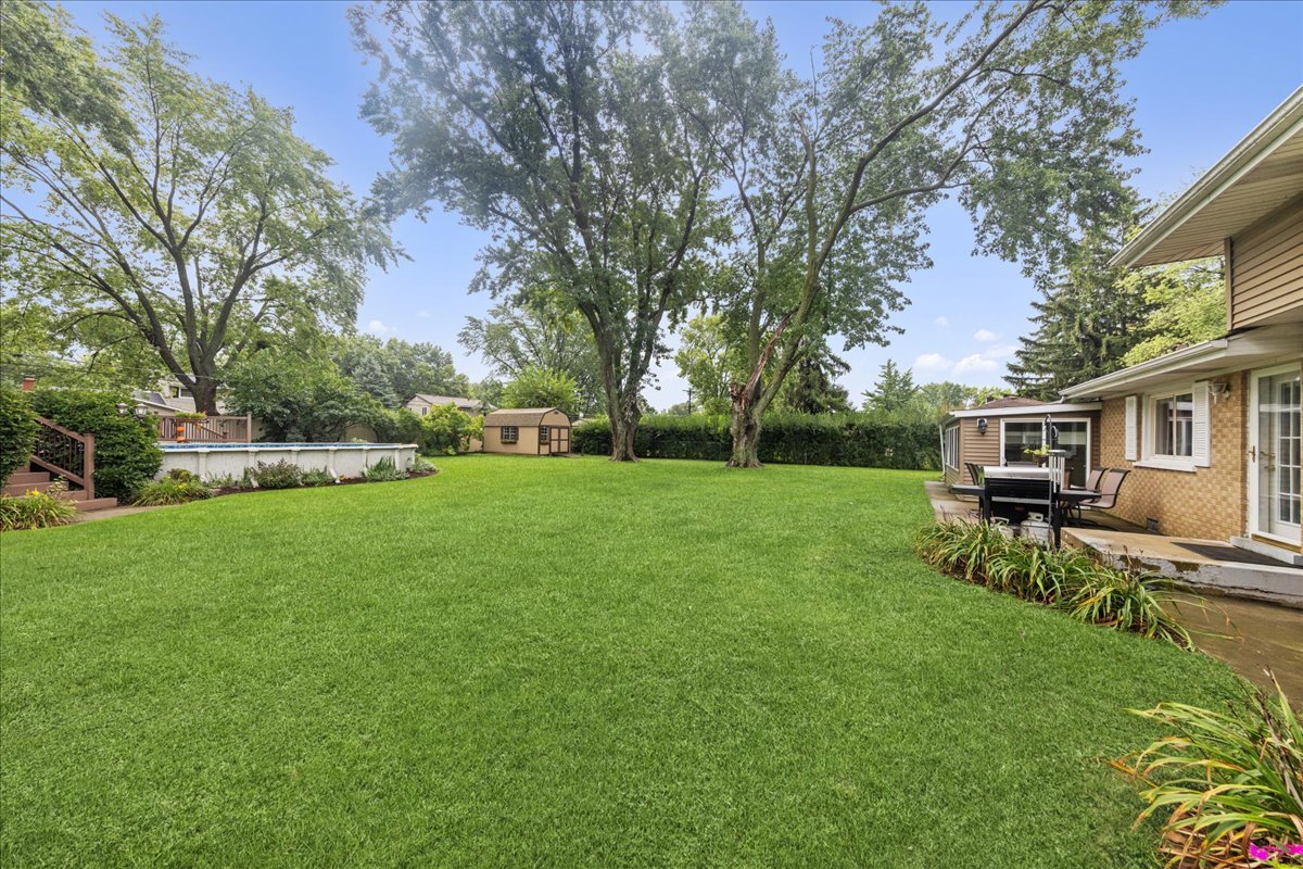 812 Cassie Drive, Joliet, IL 60435