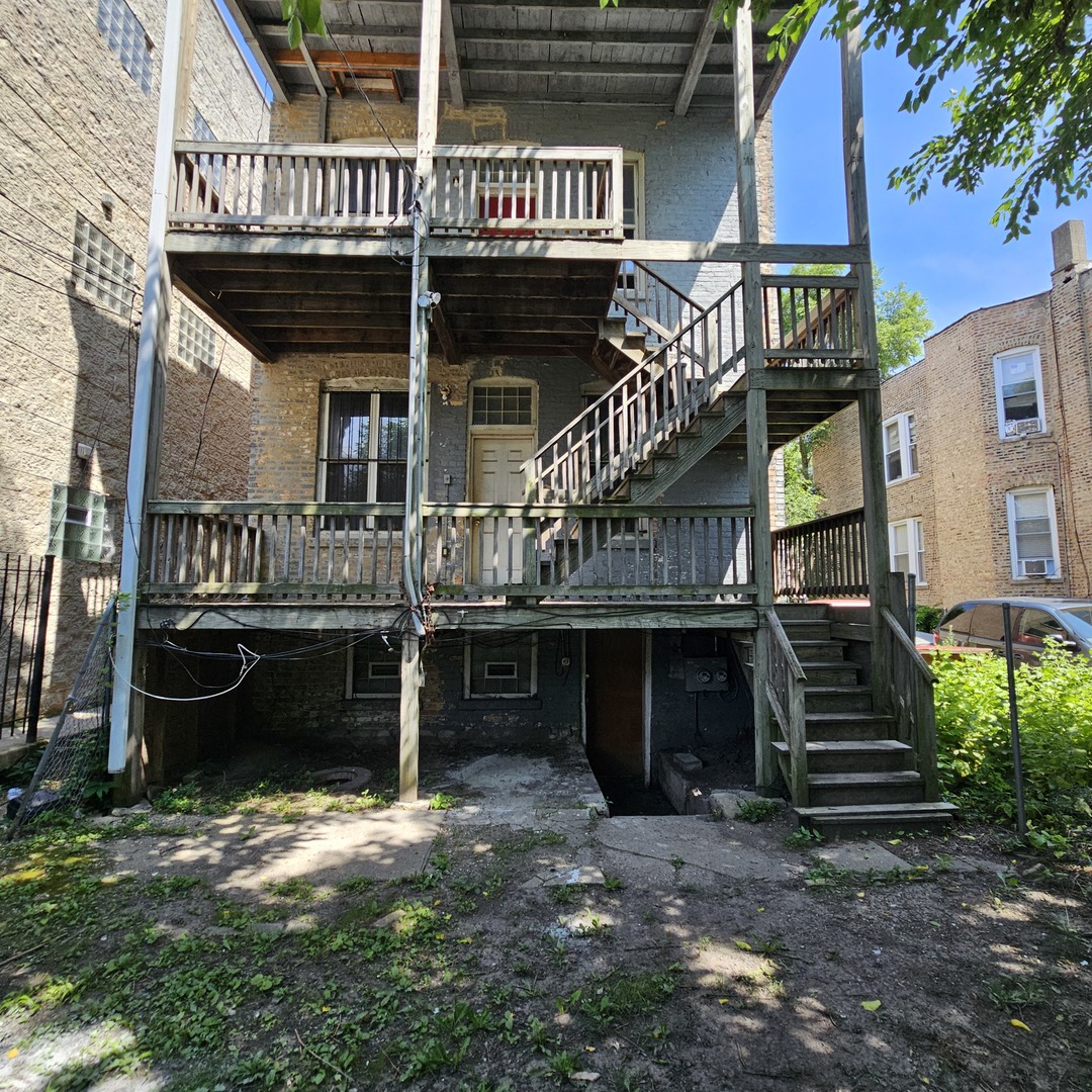 3931 W Lexington Street, Chicago, IL 60624