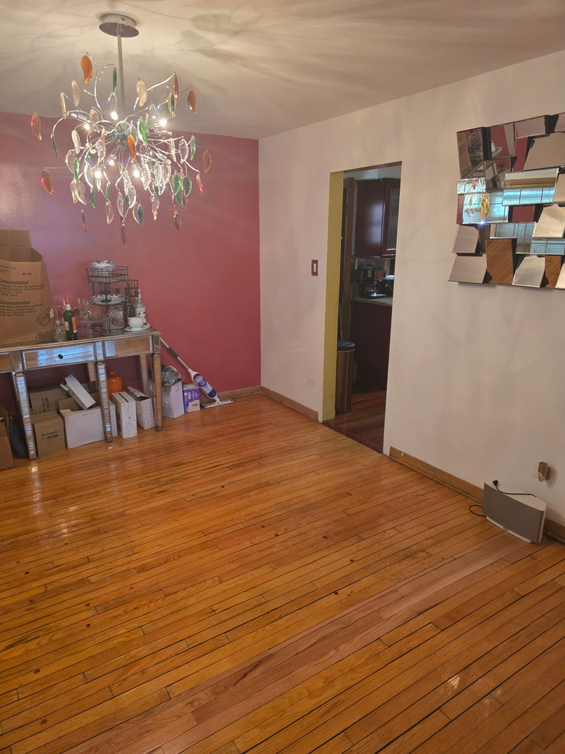 9456 S Calumet Avenue, Chicago, IL 60619