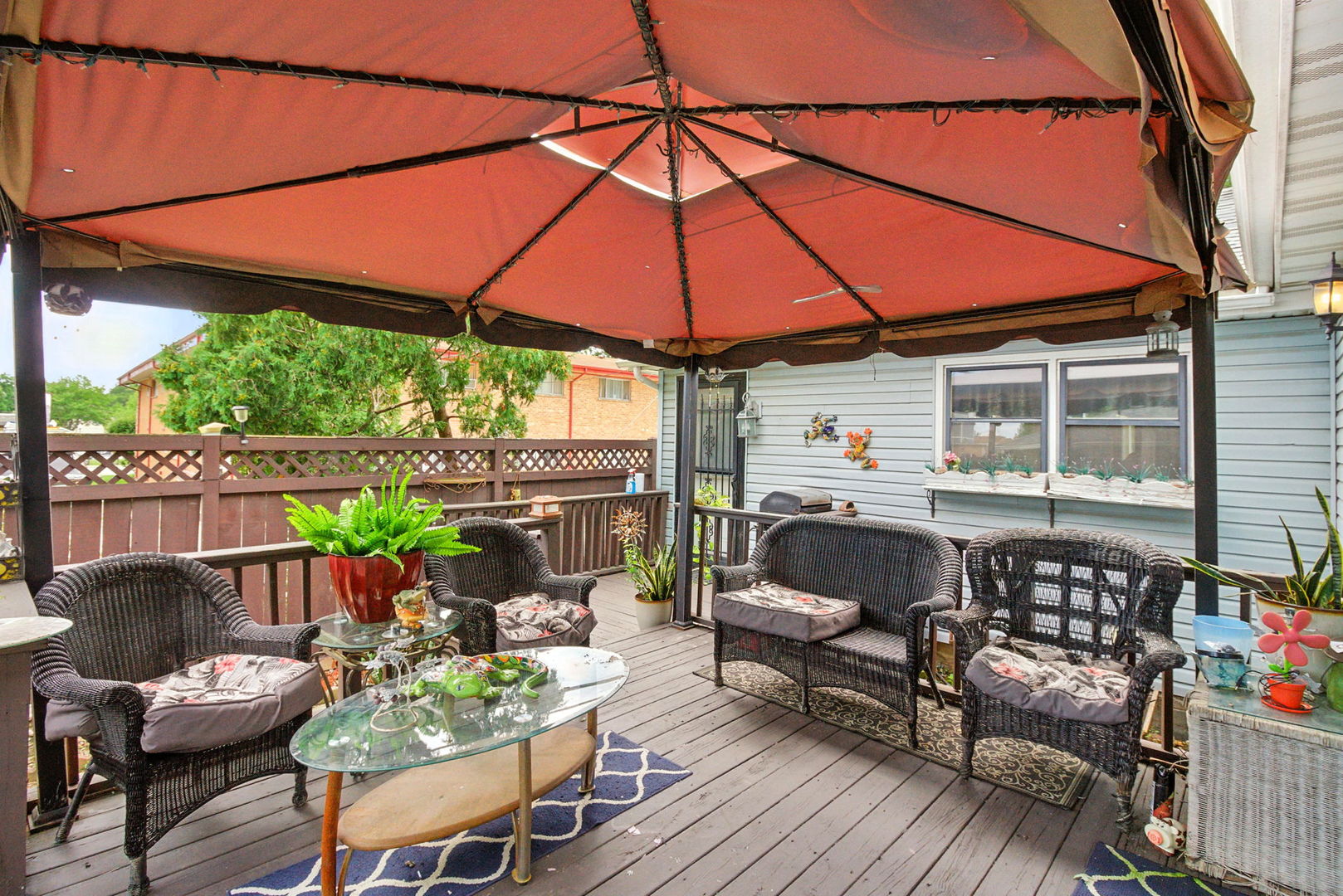 11 N Grant Street, Westmont, IL 60559