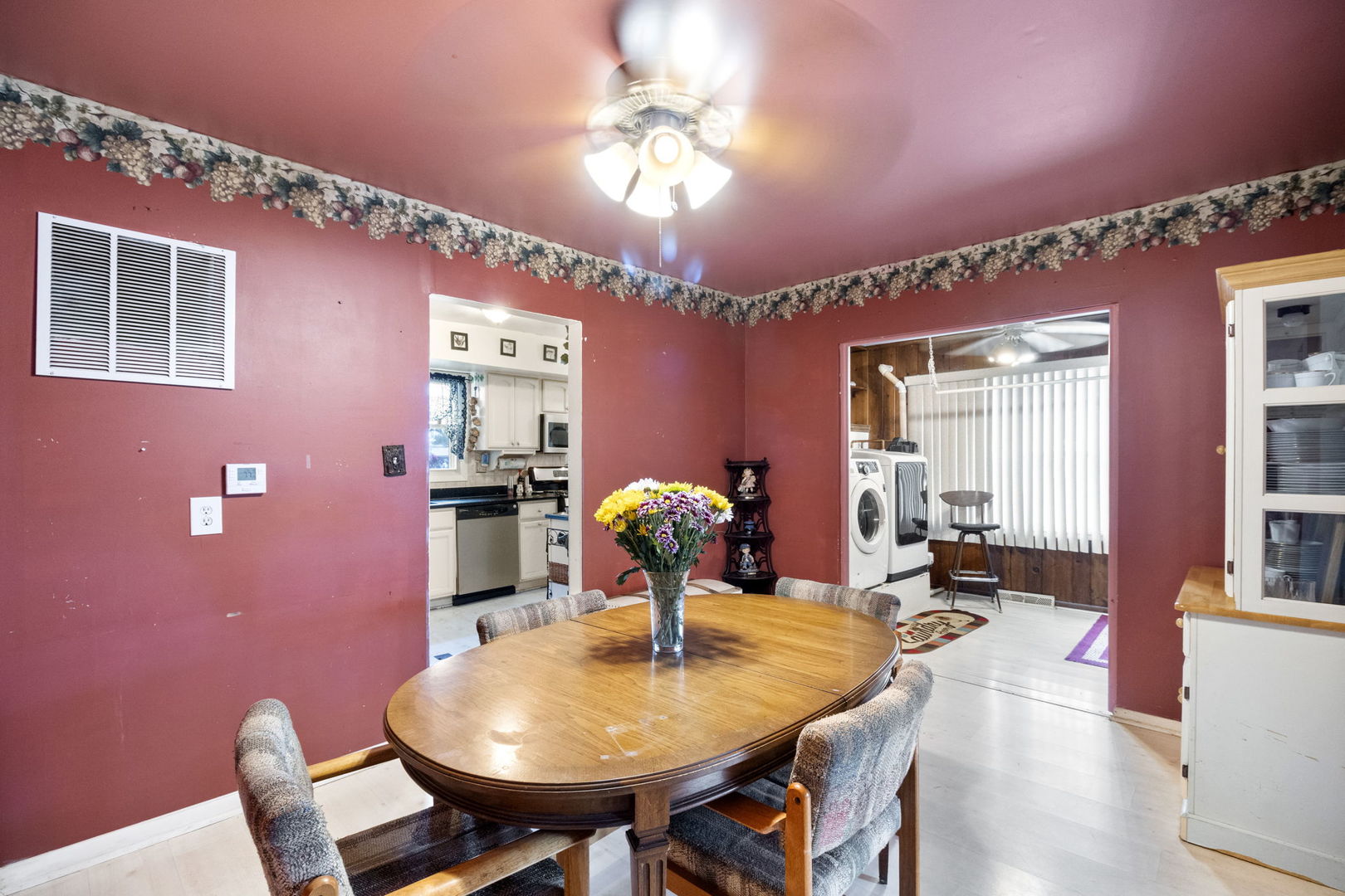 11 N Grant Street, Westmont, IL 60559