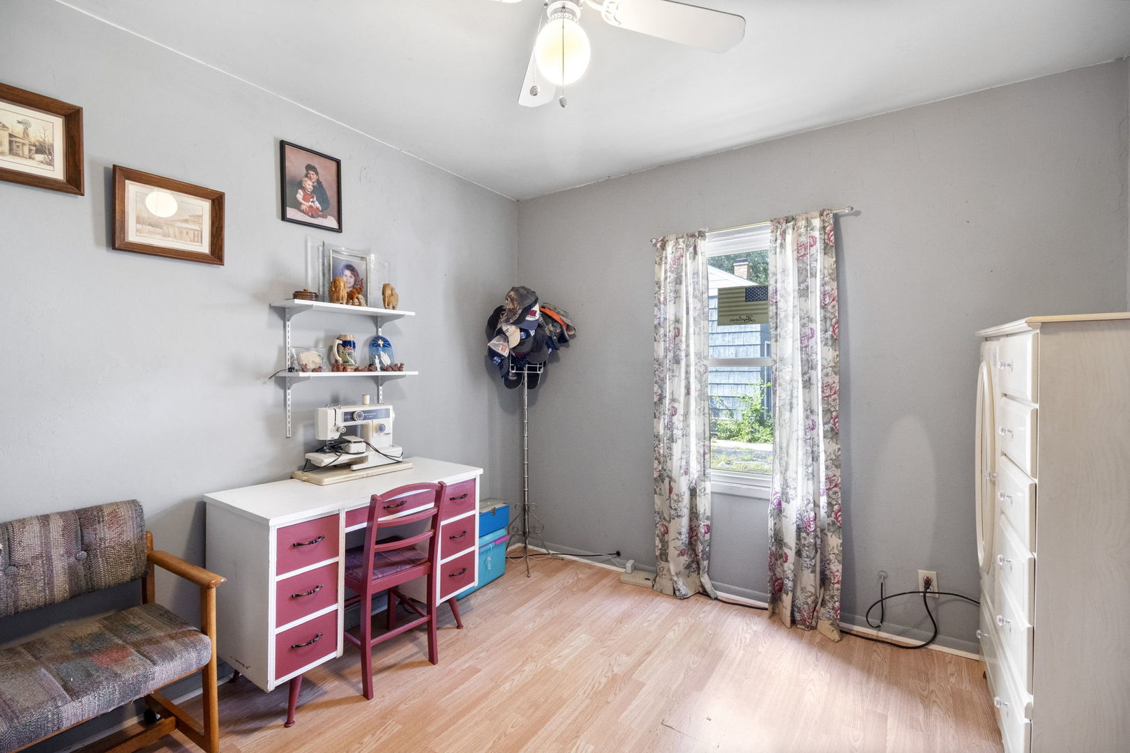 11 N Grant Street, Westmont, IL 60559