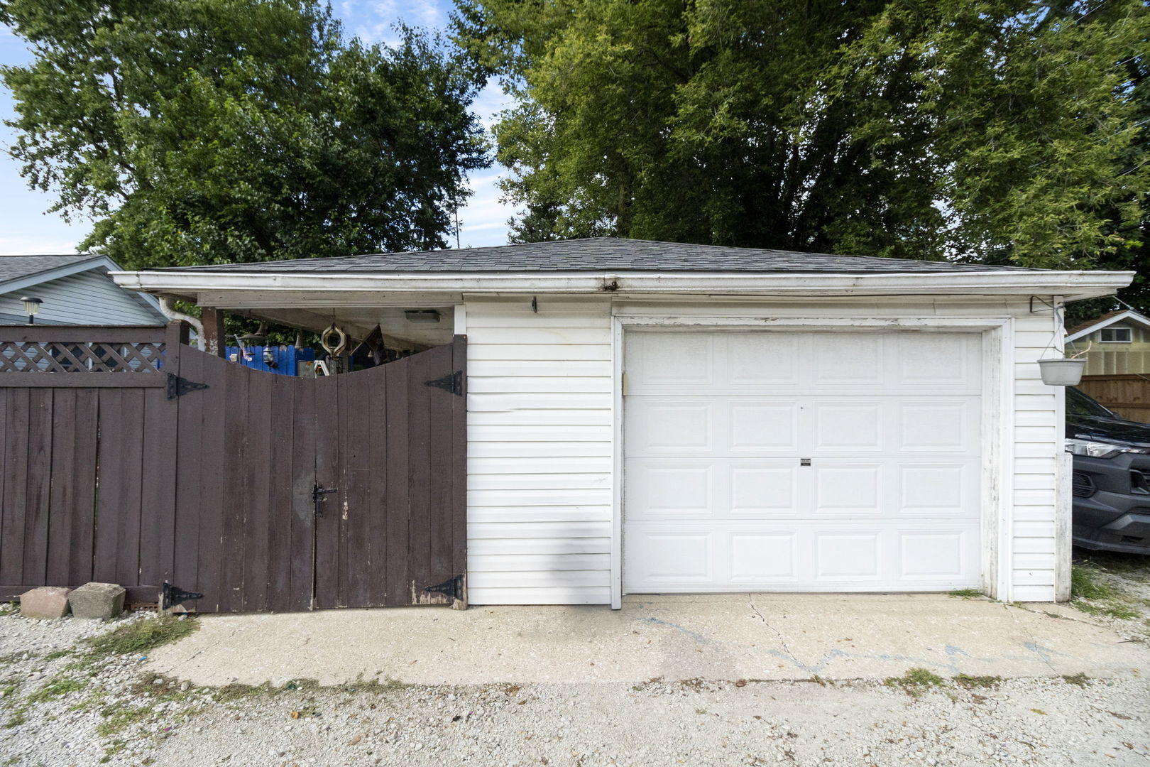 11 N Grant Street, Westmont, IL 60559