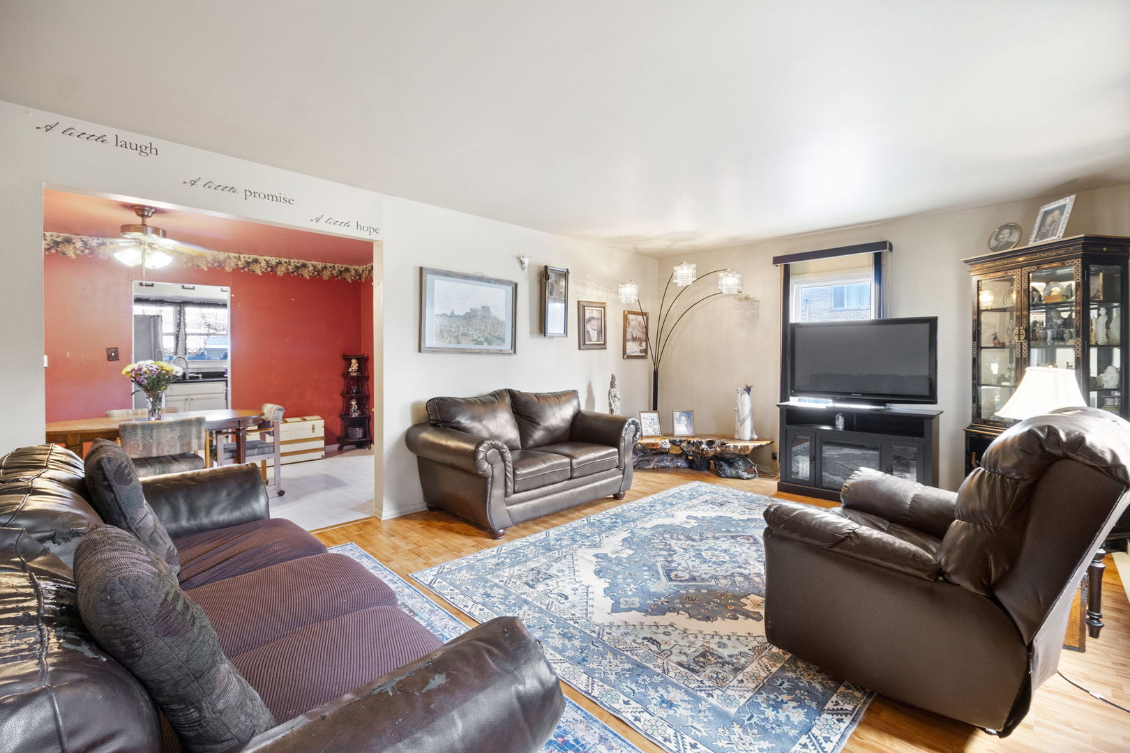 11 N Grant Street, Westmont, IL 60559