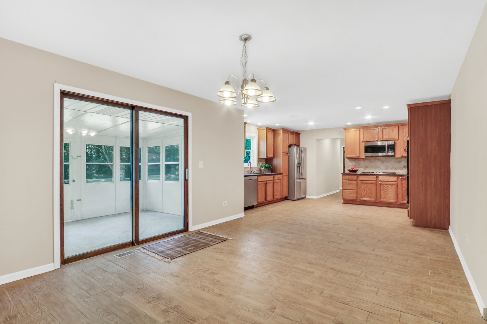 1856 Magnolia Avenue, Gurnee, IL 60031