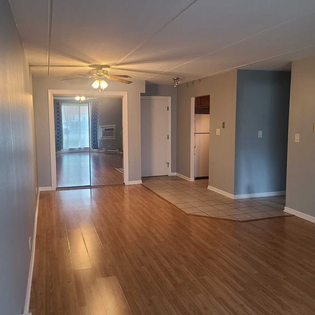 1019 N Boxwood Drive #108, Mount Prospect, IL 60056