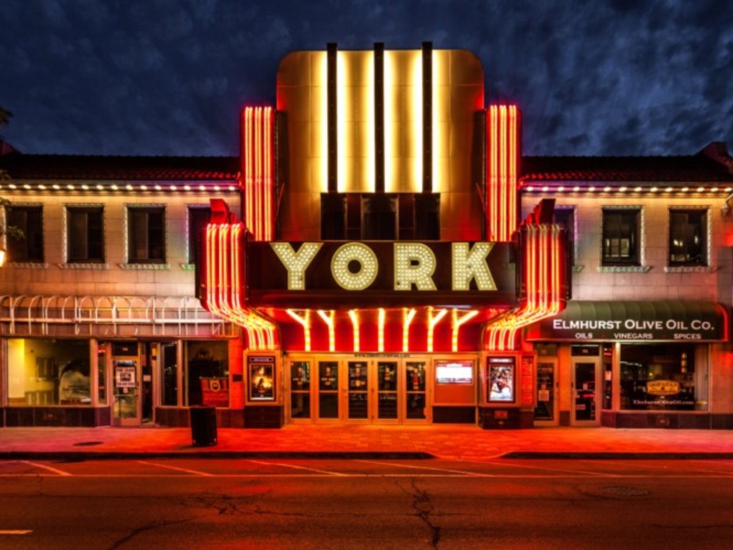 404 S York Street, Elmhurst, IL 60126