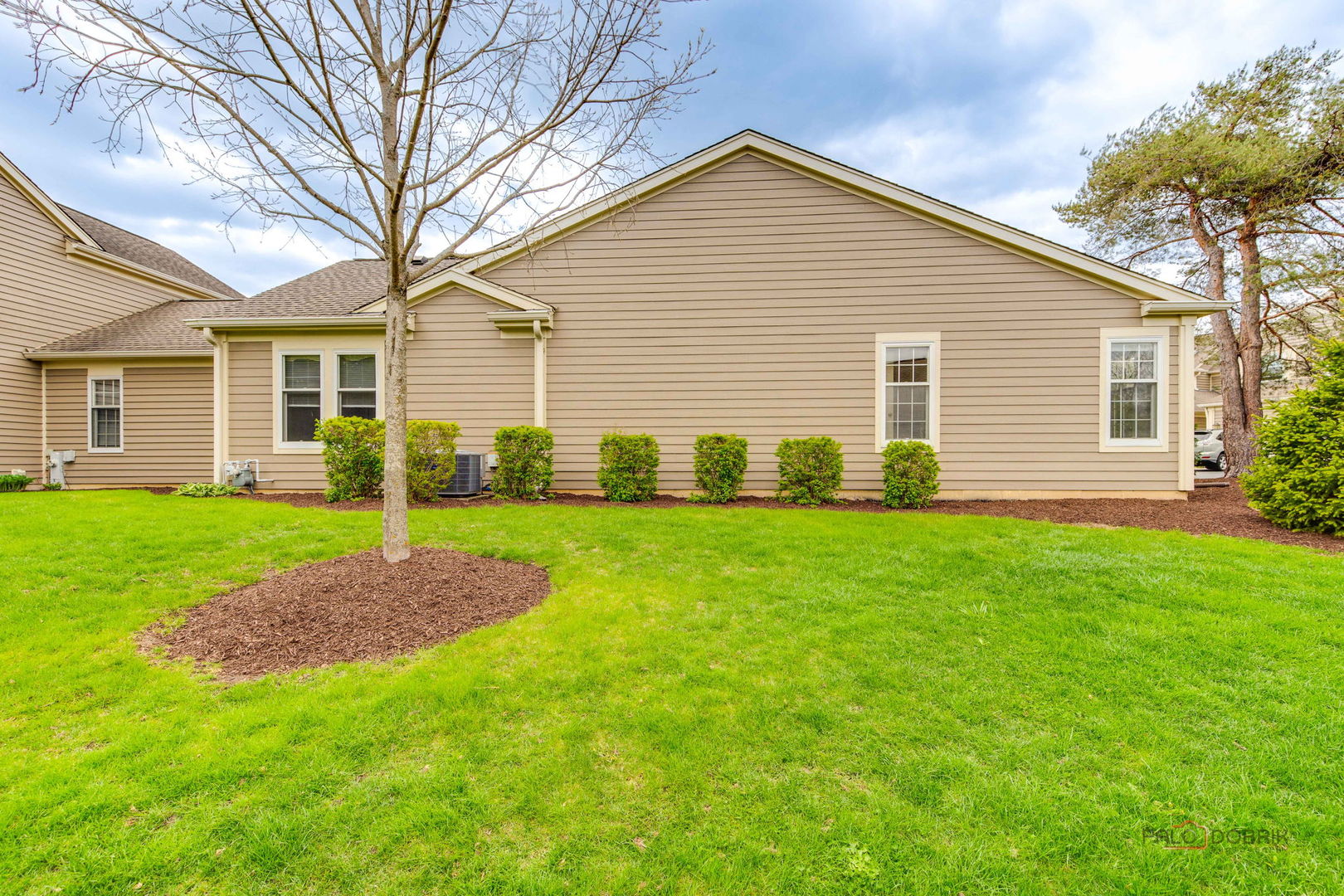 122 Kilchurn Lane, Inverness, IL 60067