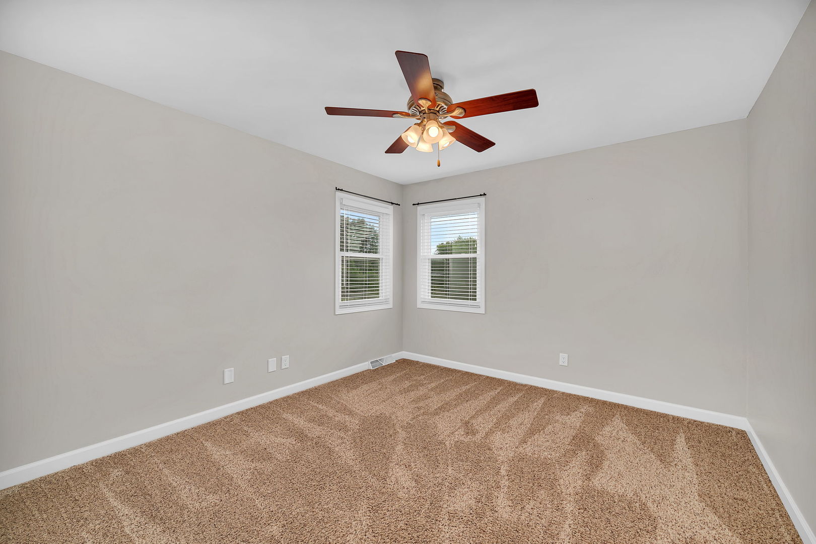 24714 W Smiley Road, Braidwood, IL 60408