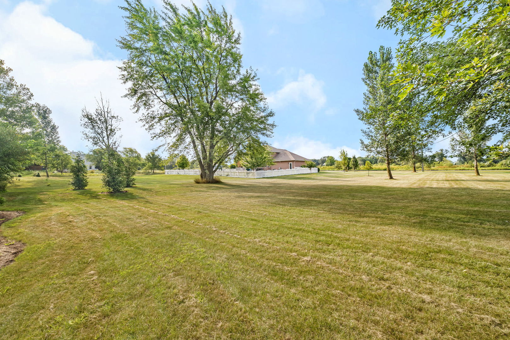 24714 W Smiley Road, Braidwood, IL 60408