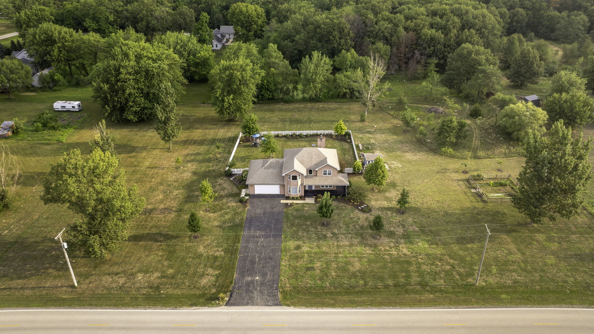 24714 W Smiley Road, Braidwood, IL 60408