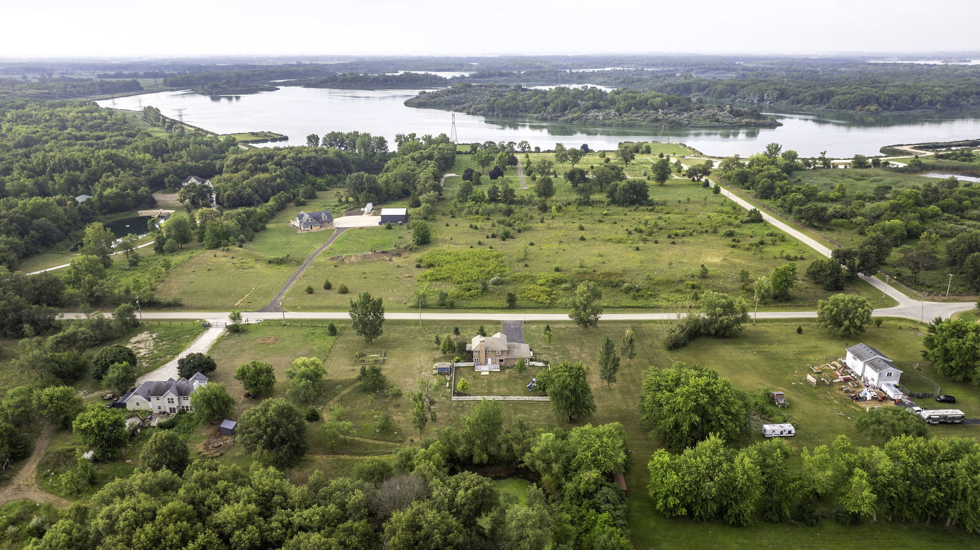 24714 W Smiley Road, Braidwood, IL 60408