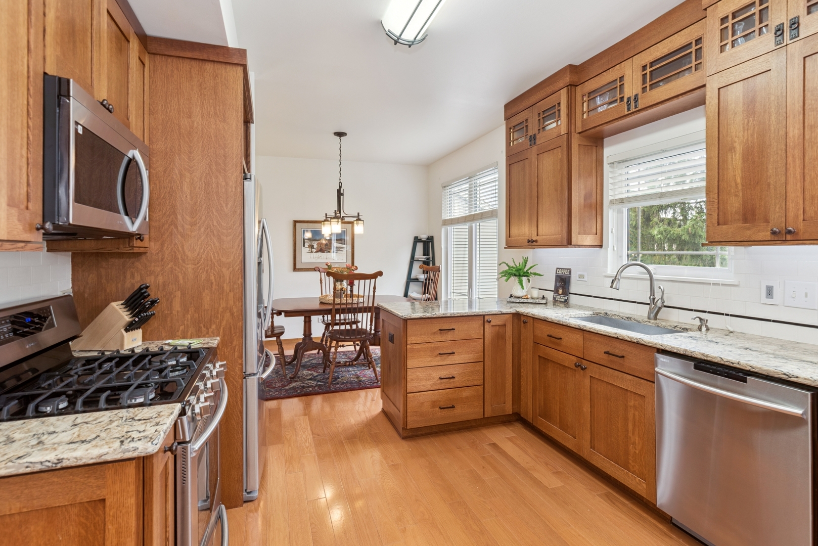 355 Buckingham Drive, Grayslake, IL 60030