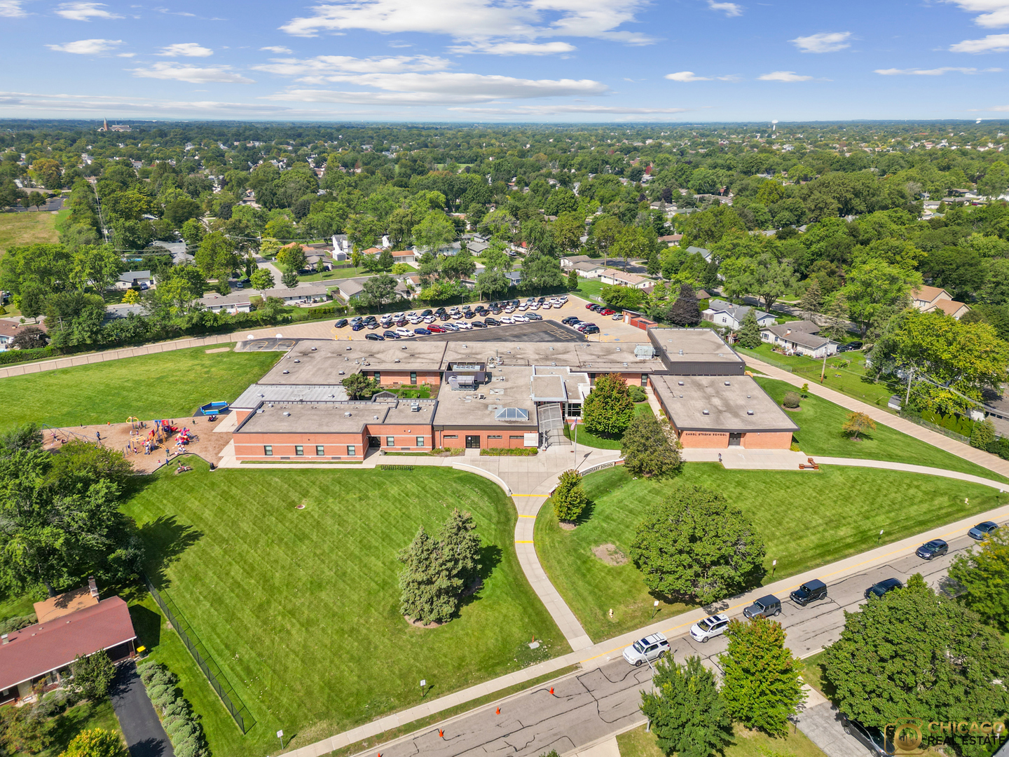 486 Hiawatha Drive, Carol Stream, IL 60188