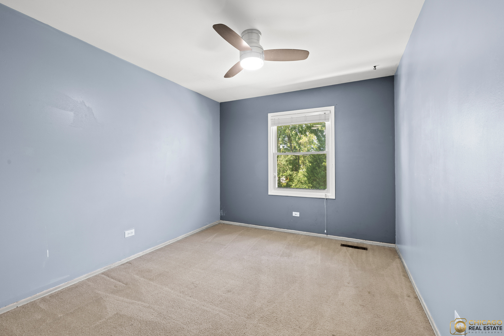 486 Hiawatha Drive, Carol Stream, IL 60188