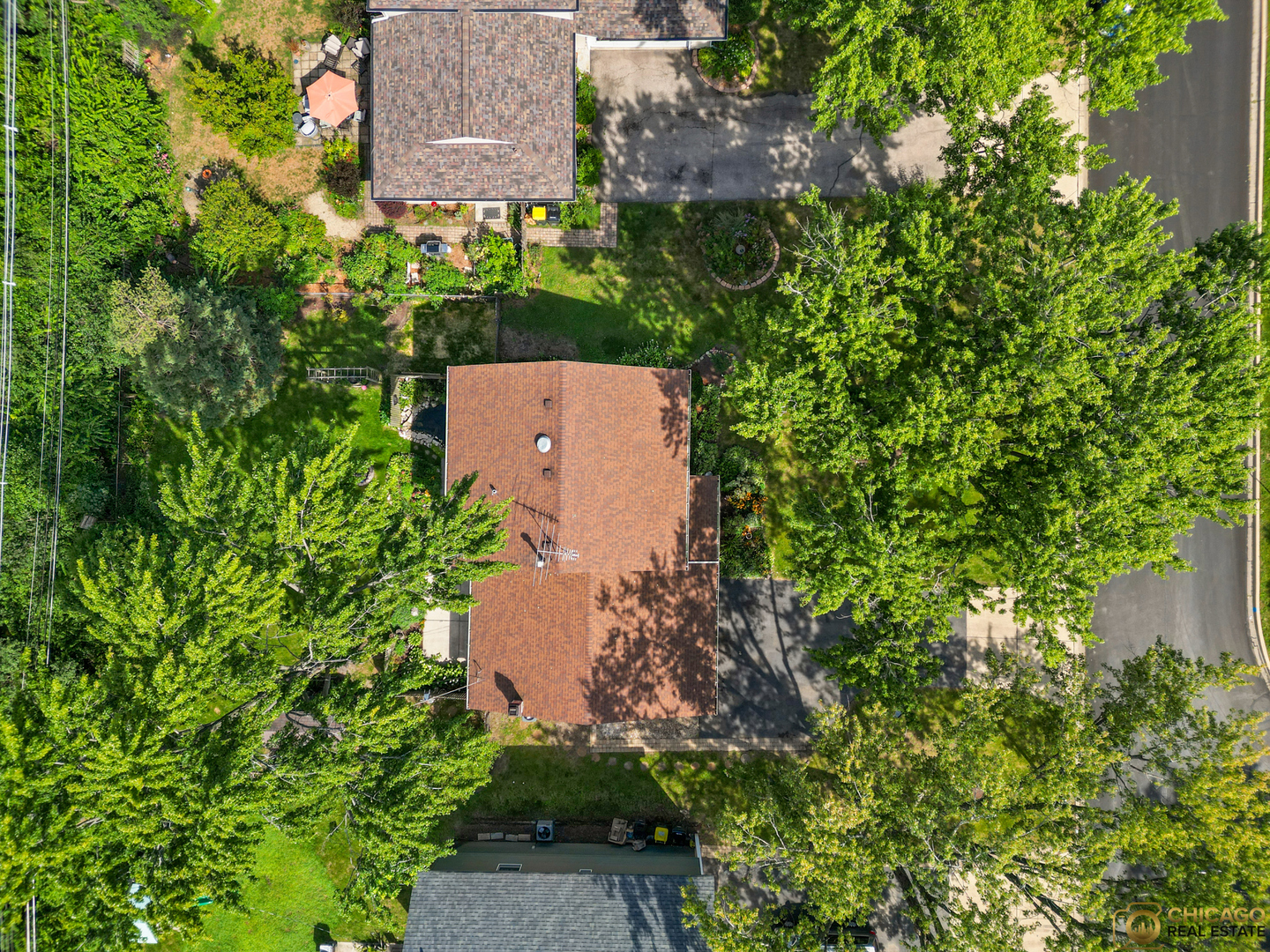 486 Hiawatha Drive, Carol Stream, IL 60188