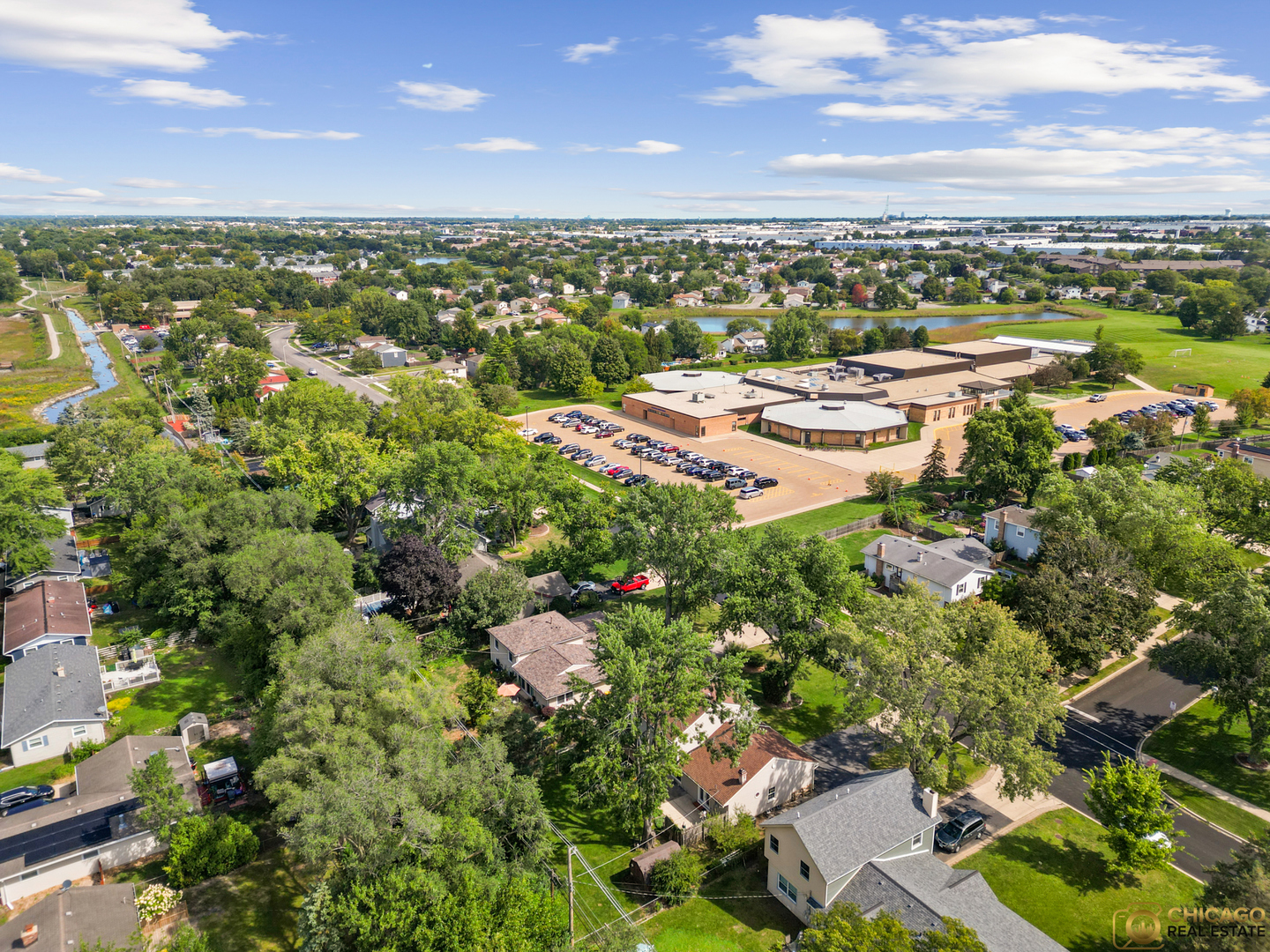 486 Hiawatha Drive, Carol Stream, IL 60188