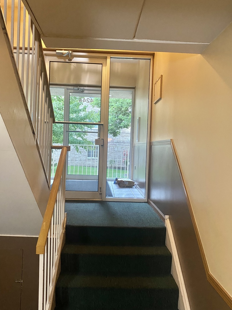 4244 W 77th Street #102, Chicago, IL 60652