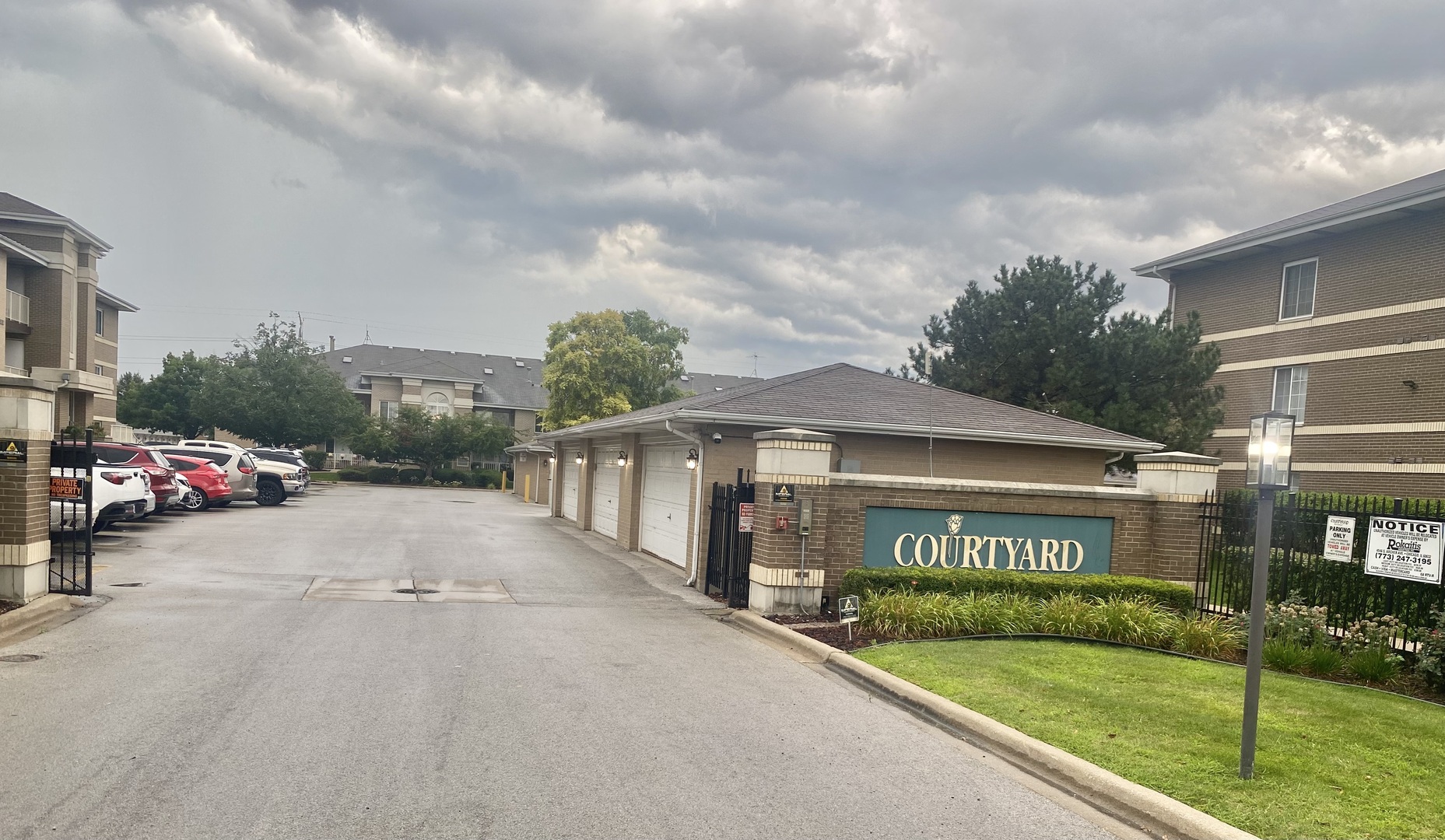 4244 W 77th Street #102, Chicago, IL 60652